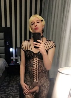 Sexy Turkish LadyBoy XL CUT - Acompañantes transexual in İstanbul Photo 8 of 9