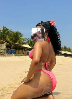 V baby - puta in Cotonou Photo 3 of 4