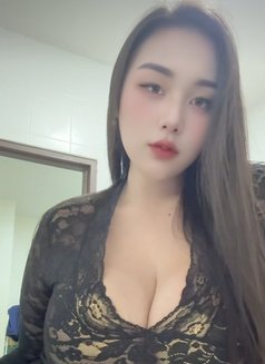 Sexy Vip Massage - escort agency in Doha Photo 5 of 12