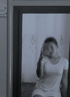 ❣️Sexy Vip Model🥂real Meet/cam Show❣️ – - puta in Gurgaon Photo 2 of 4