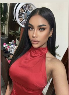 SEXY _VIP_SMILE - Transsexual companion in Abu Dhabi Photo 27 of 28