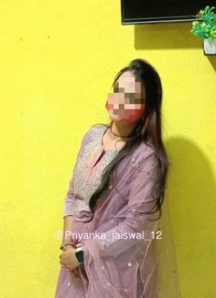 Sexy Yashika (Cam only) - puta in New Delhi Photo 1 of 4