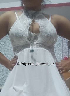 Sexy Yashika (Cam only) - puta in New Delhi Photo 4 of 4