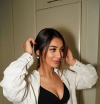 Sexy Young Sabrina - puta in Khobar