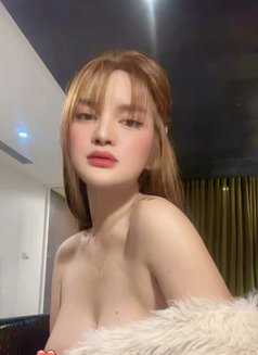 Sexy Yumi Cheng - puta in Taipei Photo 12 of 12