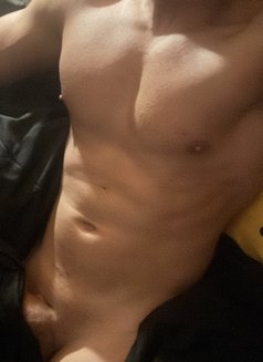 Sexy00Expert - Male escort in Cairo Photo 3 of 3