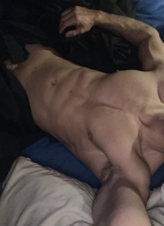 Sexy00Expert - Male escort in Cairo Photo 3 of 5