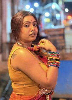 Sexybaby - puta in Mumbai Photo 8 of 8