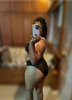 Sexybitch - escort in Ahmedabad Photo 2 of 3