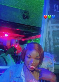 Sexydiamond - Transsexual escort in Nairobi Photo 1 of 15