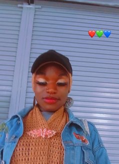 Sexydiamond - Transsexual escort in Nairobi Photo 5 of 15