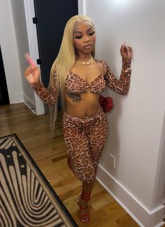 Sexyella - puta in Lagos, Nigeria Photo 4 of 5