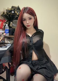 Sexykath - Transsexual escort in Manila Photo 9 of 9