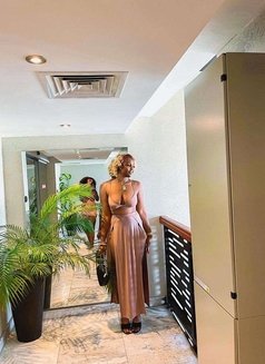Sexykiss - escort in Lagos, Nigeria Photo 4 of 5