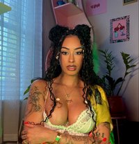 Sexyleya - puta in Frankfurt