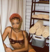Sexymomi - escort in Accra