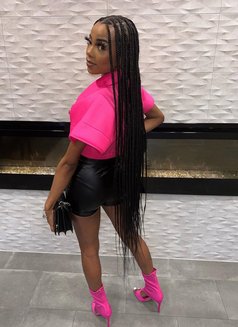 Sexynora - Masajista in Lagos, Nigeria Photo 5 of 5