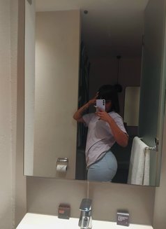 Sexyred - escort in Johannesburg Photo 1 of 2