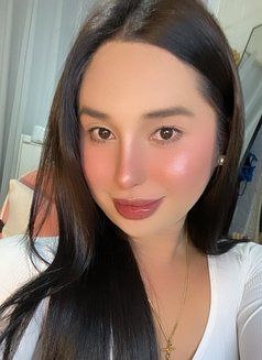 Sexysafarah - Transsexual escort in Manila Photo 3 of 12