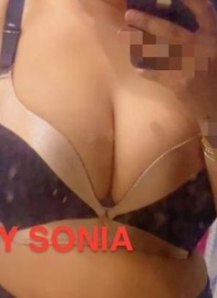 Sexysonia - escort in Noida Photo 4 of 6