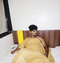 Best cuckold service - Acompañantes masculino in Mumbai