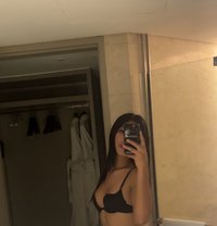 Sexywildzoey - Transsexual escort in Makati City