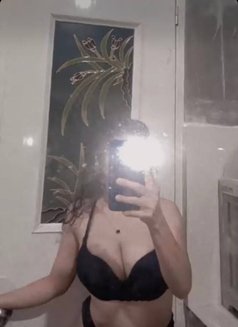 Sexyy Faye - escort in Mumbai Photo 1 of 10