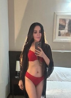 Sexyyyyy HOT MILF in Dubai - escort in Dubai Photo 12 of 21