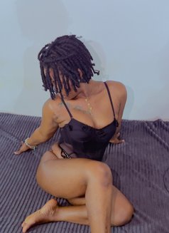 Sexyzaa - escort in Cairo Photo 3 of 4