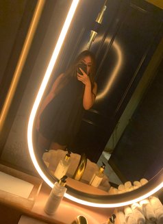 Seyran - adult performer in Dubai Photo 15 of 15