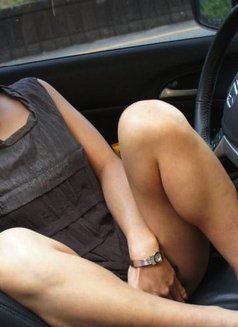 Sg Peijing - escort in Singapore Photo 2 of 3