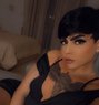 Sh Ou Qعربية - Transsexual escort in Dubai Photo 2 of 10
