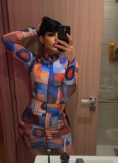 Sh Ou Qعربية - Transsexual escort in Dubai Photo 4 of 9