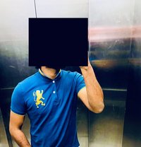 Shaan - Intérprete masculino de adultos in Abu Dhabi