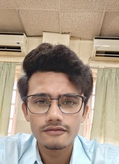 Shaan - Acompañantes masculino in Kolkata Photo 1 of 7