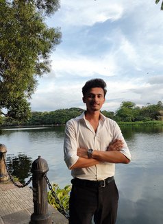 Shaan - Acompañantes masculino in Kolkata Photo 5 of 7