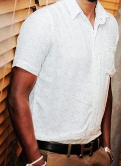 Shaan Ks - Agencia de acompañantes masculinas in Dubai Photo 7 of 7