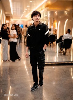 Shaaz. Real meet - Acompañantes masculino in Mumbai Photo 1 of 6