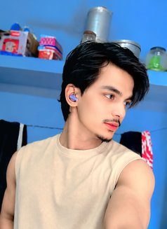 Shaaz. Real meet - Acompañantes masculino in Mumbai Photo 2 of 6