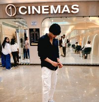 Shaaz. Meet and Cam - Acompañantes masculino in Bhubaneshwar