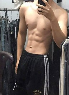 Shabir Khan - Acompañantes masculino in Lahore Photo 2 of 3