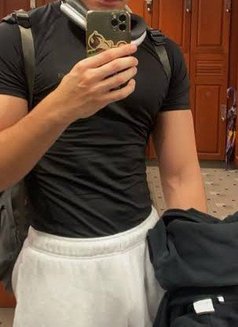 Shabir - Acompañantes masculino in Islamabad Photo 2 of 4