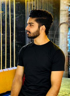 Shad - Acompañantes masculino in Dhaka Photo 2 of 2
