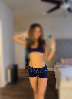 Shadia - escort in Chamonix-Mont-Blanc Photo 1 of 2
