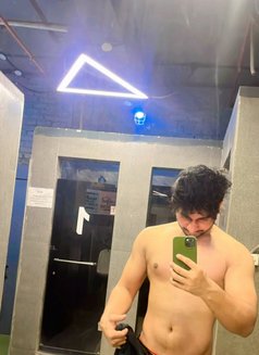 Shadil Singh - Male adult performer in New Delhi Photo 1 of 4