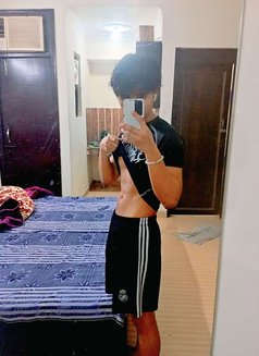 Shadow Monarch - Male escort in Gurgaon Photo 8 of 9