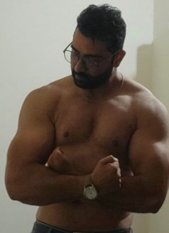 Shadu - Male escort in Bangalore Photo 6 of 9