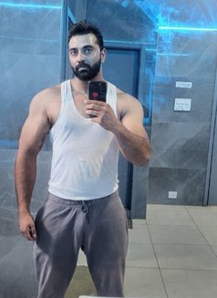 Shadu - Male escort in Bangalore Photo 7 of 9