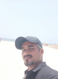 Shady 1 women and family friend - Male escort in Dubai Photo 2 of 3