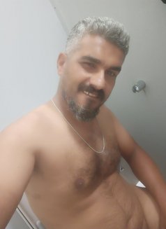 Shady - Male escort in Sharjah Photo 1 of 3